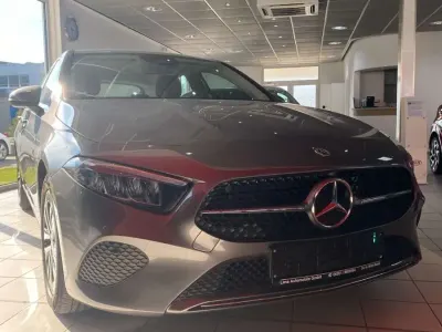 Gebraucht Mercedes A200 163 PS (119 kW) 2024 Mountaingrau  met. Coupé