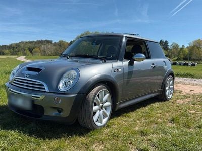 Begagnad Mini Cooper S 170 HK (125 kW) 2006 Silver Halvkombi