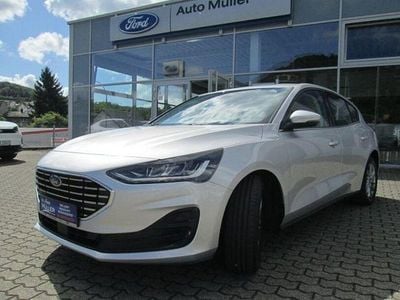 Gebraucht Ford Focus Titanium 125 PS (91 kW) 2023 Silber Limousine