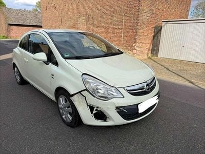 Usado Opel Corsa 80 HP (58 kW) 2011 Citadino