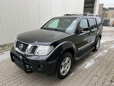 Used Nissan Pathfinder 231 HP (169 kW) 2012 Black SUV
