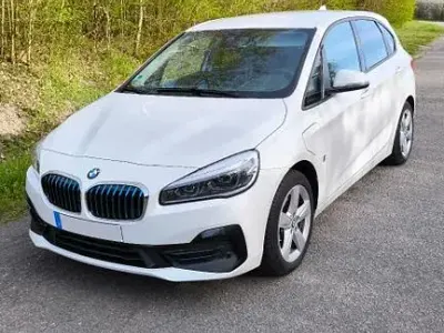 Gebraucht BMW 225 Active Tourer iPerformance 224 PS (164 kW) 2019 Weiß Van / Kleinbus
