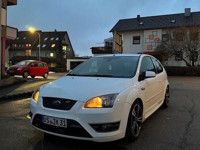 Gebraucht Ford Focus ST 225 PS (165 kW) 2007 Weiß Coupé