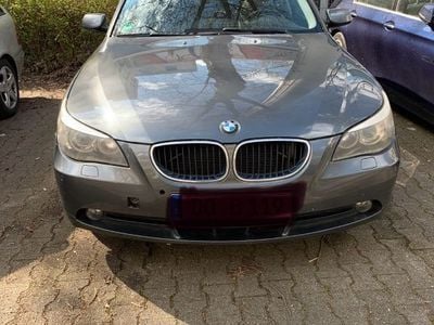 BMW 523