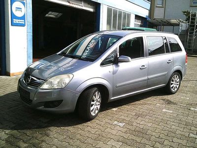 Gebraucht Opel Zafira Edition 116 PS (85 kW) 2008 Lichtsilber m2 Van / Kleinbus