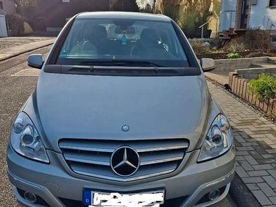 Gebraucht Mercedes B170 116 PS (85 kW) 2009 Silber Van / Kleinbus