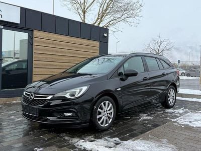 Schwarz Gebraucht 2017 Opel Astra Business Kombi | 6.490 € (Fairer Preis)