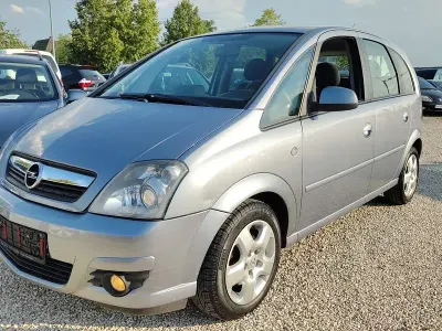Gebraucht Opel Meriva Innovation 105 PS (77 kW) 2009 Silber Van / Kleinbus