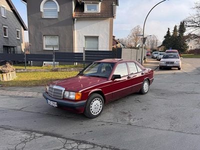 Rot Gebraucht 1991 Mercedes 190 Limousine | 6.899 €