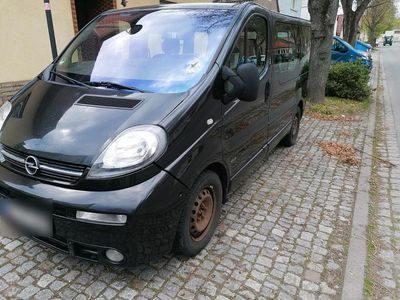 Gebraucht Opel Vivaro 135 PS (99 kW) 2006 Schwarz Van / Kleinbus
