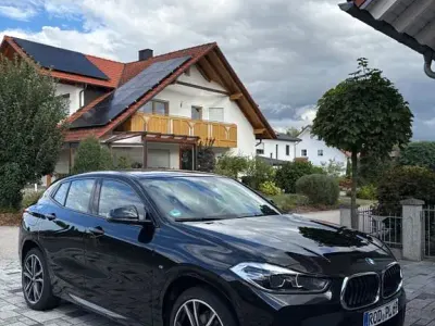 Gebraucht BMW X2 M Sport 136 PS (100 kW) 2022 Schwarz SUV