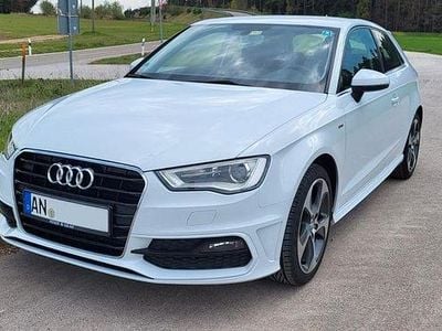Second-hand Audi A3 Ambiente 110 CP (80 kW) 2015 Alb Berlinǎ