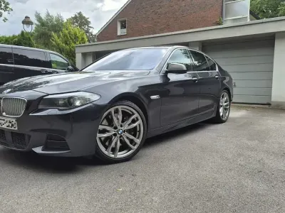Gebraucht BMW M550 Sport Line 381 PS (280 kW) 2013 Grau Limousine