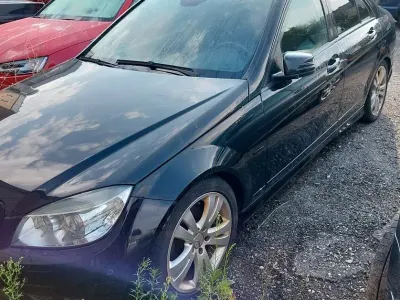Gebraucht Mercedes C320 Avantgarde 224 PS (164 kW) 2008 Schwarz Limousine