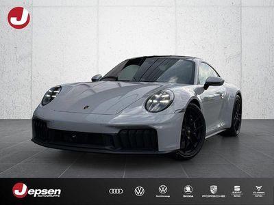Porsche 911 Carrera 4 GTS