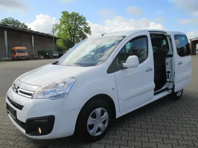 Gebraucht Citroën Berlingo SELECTION 99 PS (72 kW) 2018 Weiß Van / Kleinbus