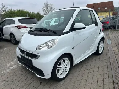 Gebraucht Smart ForTwo Cabrio 71 PS (52 kW) 2013 Weiß Cabrio