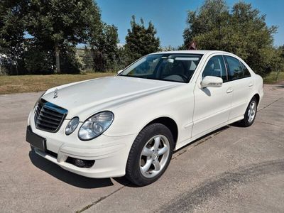 Mercedes E200