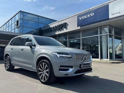 Grau Gebraucht 2023 Volvo XC90 Plus SUV | 58.900 € (Etwas zu teuer)