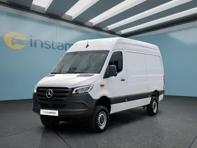 Gebraucht Mercedes Sprinter 190 PS (139 kW) 2025 Weiß Van