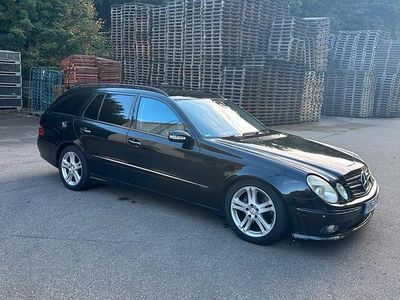 Mercedes E320