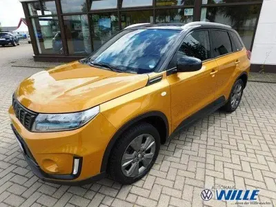 Gebraucht Suzuki Vitara Comfort 102 PS (75 kW) 2022 Schwarz SUV