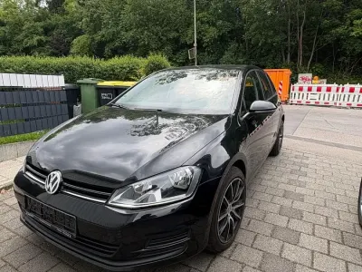Gebraucht VW Golf VII 85 PS (62 kW) 2013 Limousine
