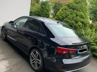 Gebraucht Audi A3 Ambiente 190 PS (139 kW) 2020 Schwarz Limousine