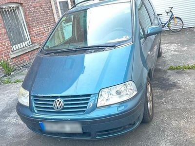 VW Sharan