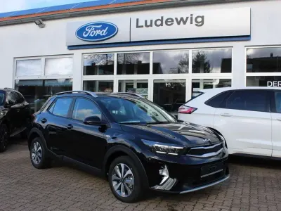 Neu Kia Stonic Comfort 101 PS (74 kW) 2025 Schwarz SUV