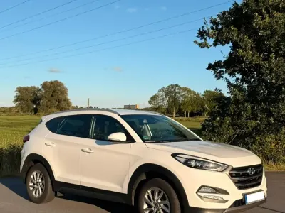 Gebraucht Hyundai Tucson 132 PS (97 kW) 2017 Weiß SUV