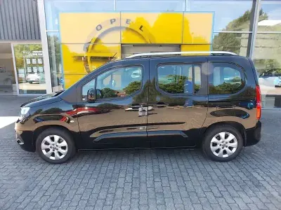 Gebraucht Opel Combo Life Edition 102 PS (75 kW) 2018 Nacht schwarz/noir onyx Van / Kleinbus