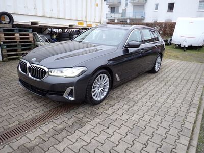 gebraucht BMW 520 d Touring Luxury Line*UPE 77.580*Stdhzg*Pano
