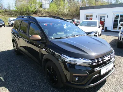 Gebraucht Dacia Jogger Extreme 110 PS (80 kW) 2024 Schwarz Van / Kleinbus
