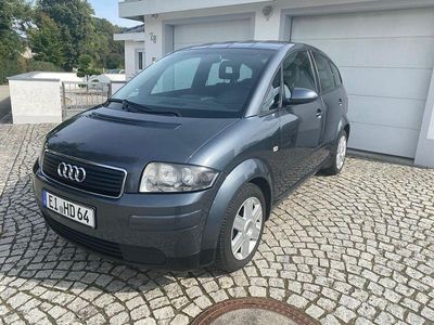 Grau Gebraucht 2004 Audi A2 Kleinwagen | 5.750 € (Teuer)