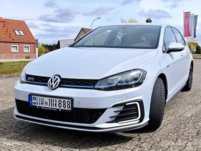 Second-hand VW Golf VII GTE 204 CP (150 kW) 2017 Alb Berlinǎ