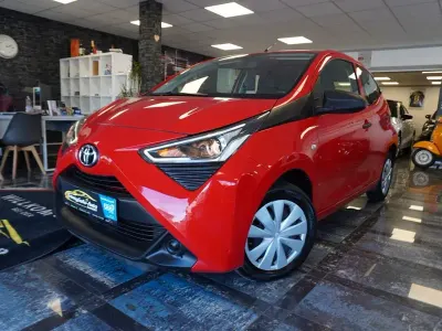 Usata Toyota Aygo X 72 CV (52 kW) 2021 Rosso SUV