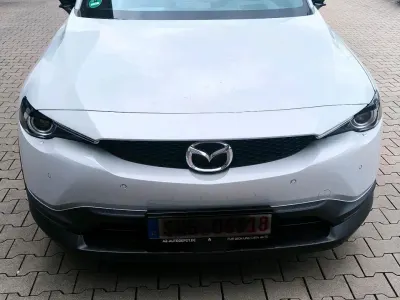 Używany Mazda MX30 106 kW (145 KM) 2020 Biały SUV