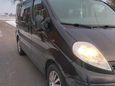 Gebraucht Opel Vivaro 146 PS (107 kW) 2007 Schwarz Van / Kleinbus