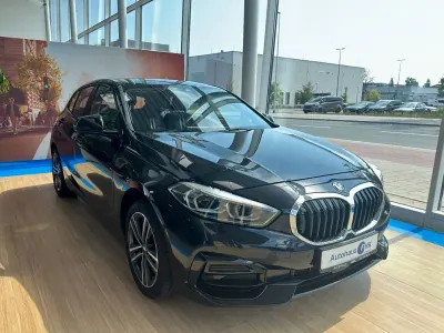 Gebraucht BMW 118 Sport Line 136 PS (100 kW) 2023 Schwarz Kleinwagen