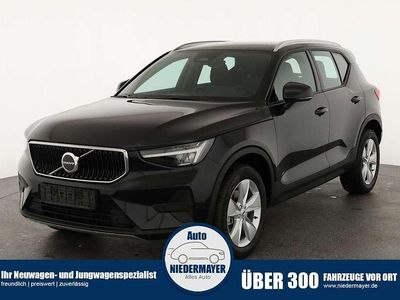 Onyx black metallic Neu 2025 Volvo XC40 Core SUV | 35.495 €