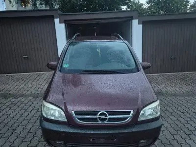 Gebraucht Opel Zafira 125 PS (91 kW) 2004 Rot Van / Kleinbus