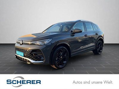 Delfingrau metallic (metallic) Gebraucht 2025 VW Tiguan R-line SUV | 41.400 € (Fairer Preis)