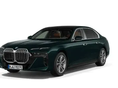 Neu BMW i7 Shadowline 334 kW (455 PS) 2026 Malachitgruen dunkel metallic Limousine