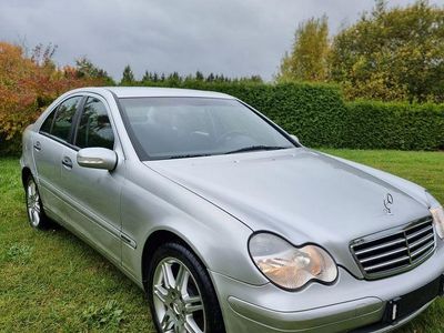 Mercedes C200