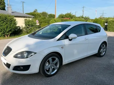 Gebraucht Seat Leon Sport 125 PS (91 kW) 2010 Weiß Kleinwagen