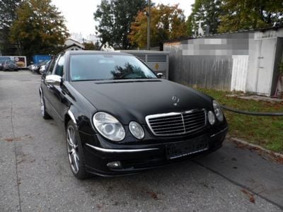 Gebraucht Mercedes E280 Avantgarde 190 PS (139 kW) 2007 Schwarz metallic Limousine