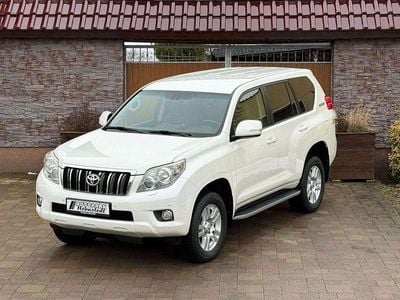 Gebraucht Toyota Land Cruiser Anniversary 190 PS (139 kW) 2011 Weiß SUV