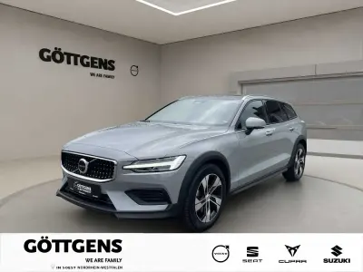 Gebraucht Volvo V60 CC 145 PS (106 kW) 2024 Kombi