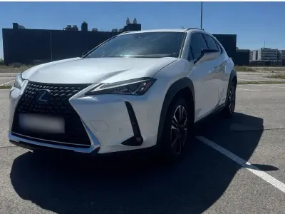 Second-hand Lexus UX 152 CP (111 kW) 2021 Alb SUV